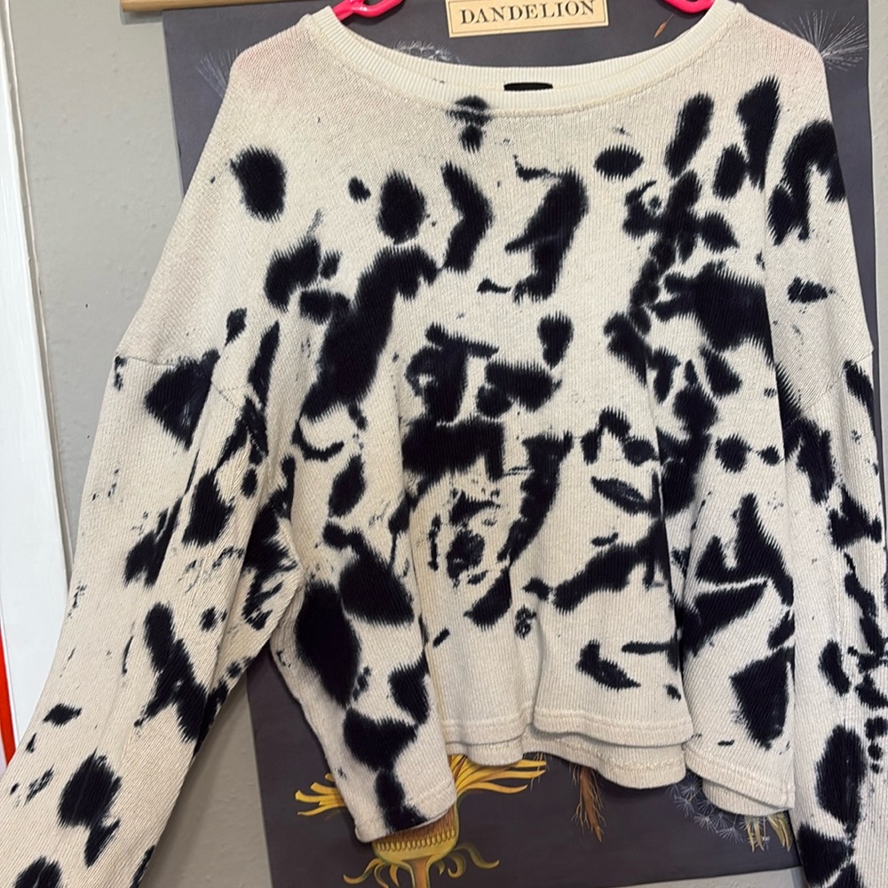 Heavy knitted sweater